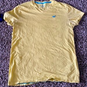 Men’s Small Yellow Hollister Tee
